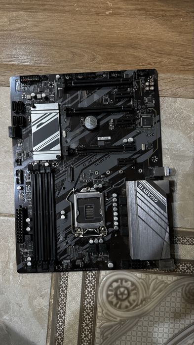 Gigabyte Z390 D материнская плата