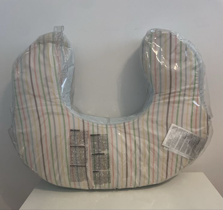 Възглавница за кърмене.