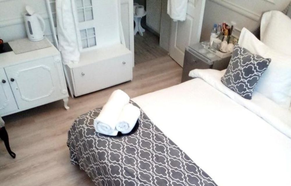 Cazare Constanta Centru WI FI, Parcare, Mic Dejun Regim Hotelier