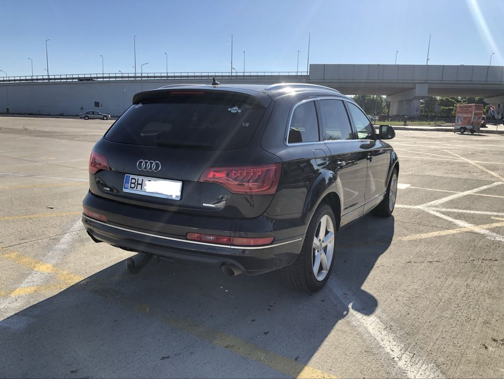Vand Audi Q7 2012