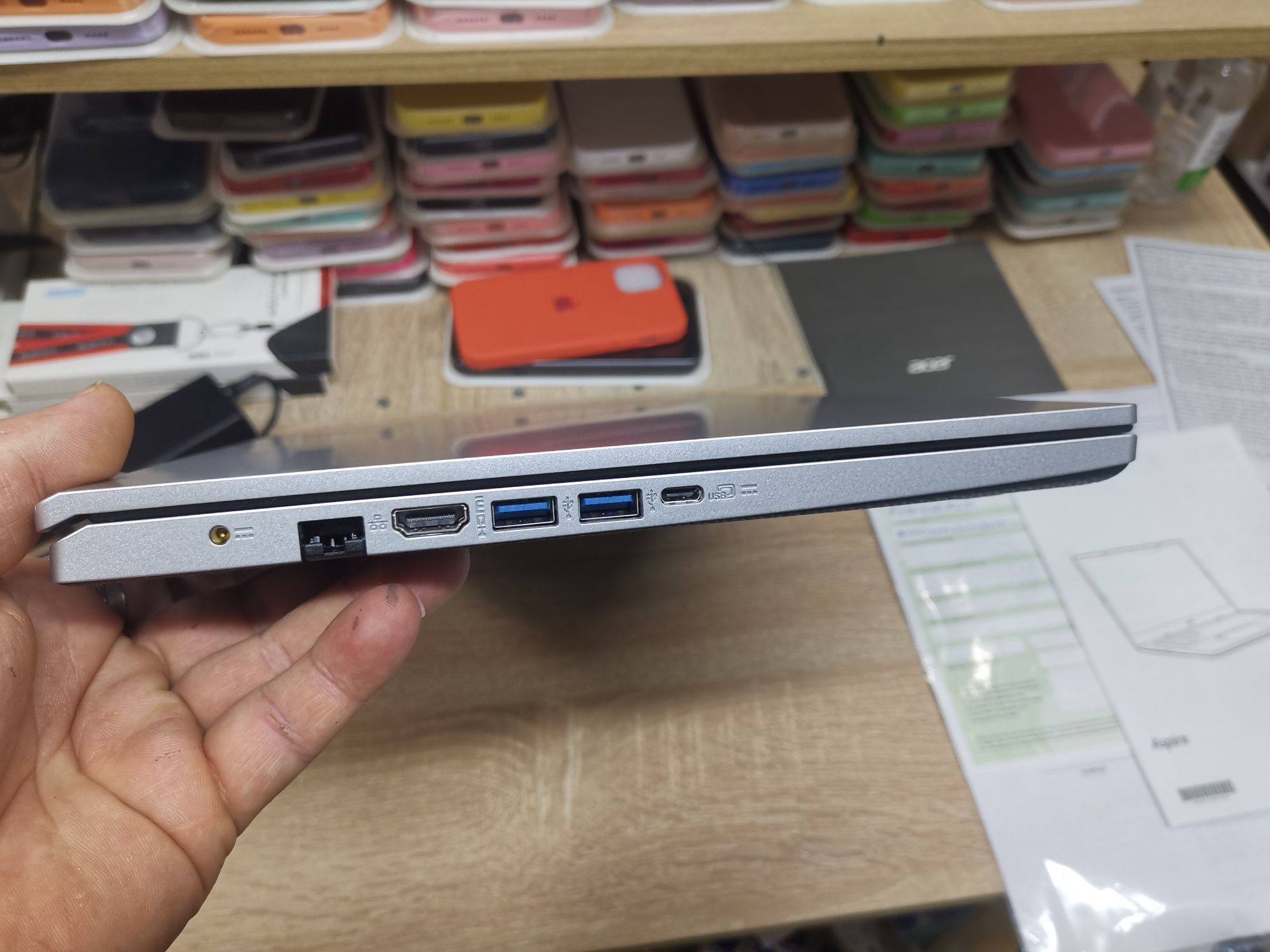Лаптоп Acer aspire 3 нов с гаранция