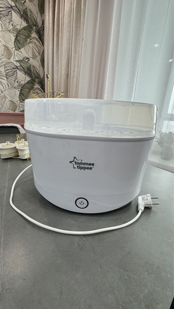 Стерилизатор Tommee Tippee