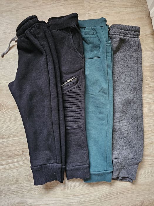 Лот от детски употребени дрехи размер 98/104