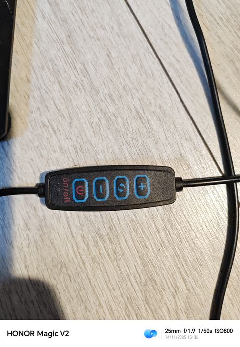 Suport pentru telefon LED