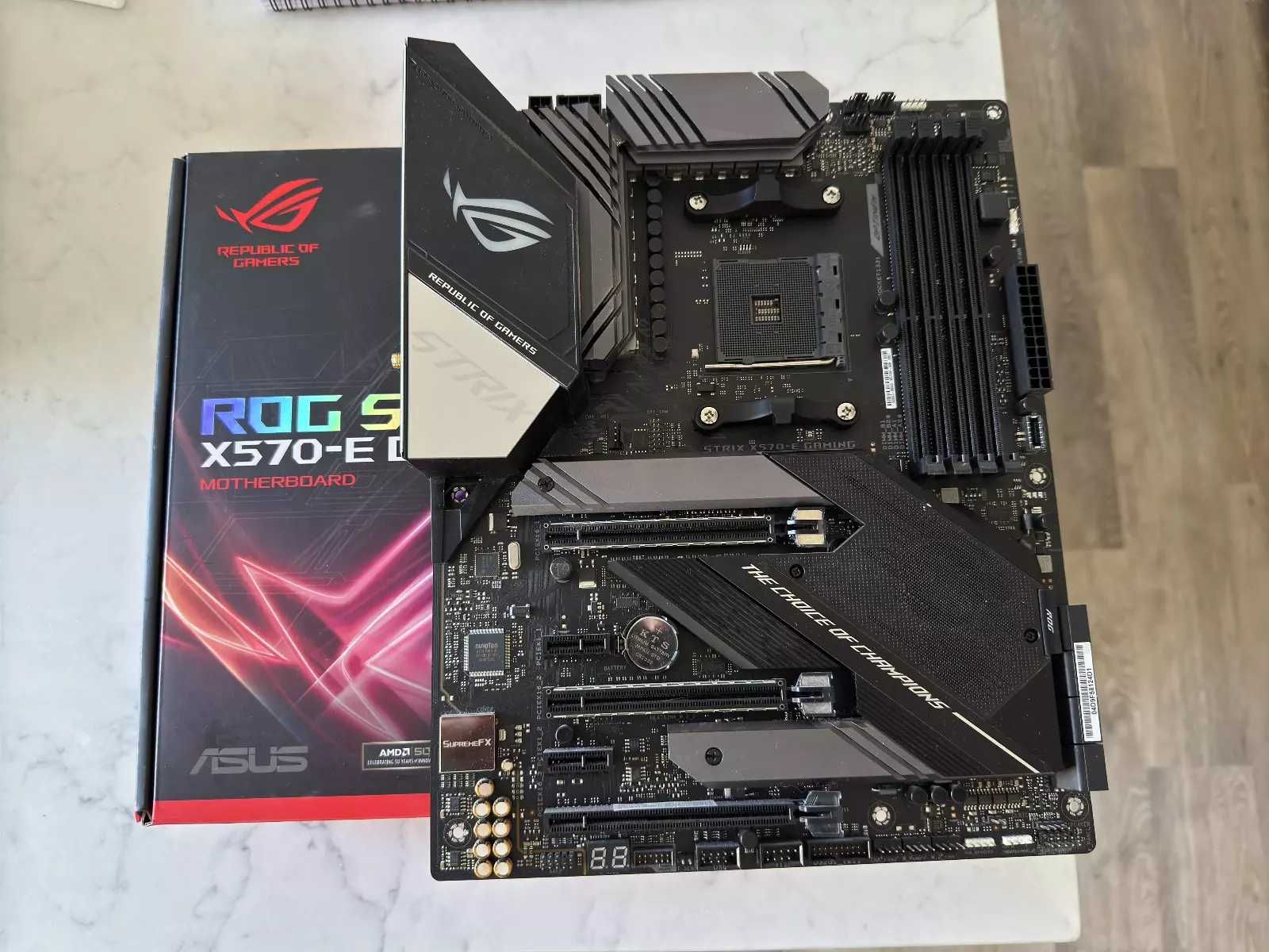 Дънна платка ASUS ROG Strix X570-E Gaming AM4