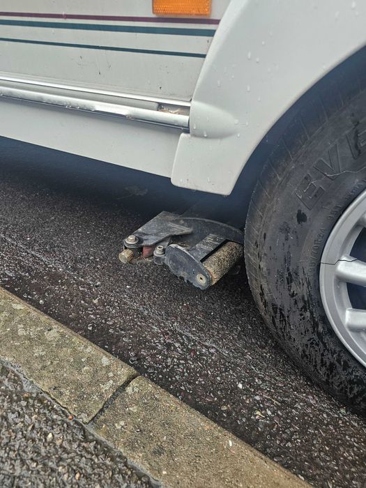 Продавам каравана в прекрасно състояние 2004 г.