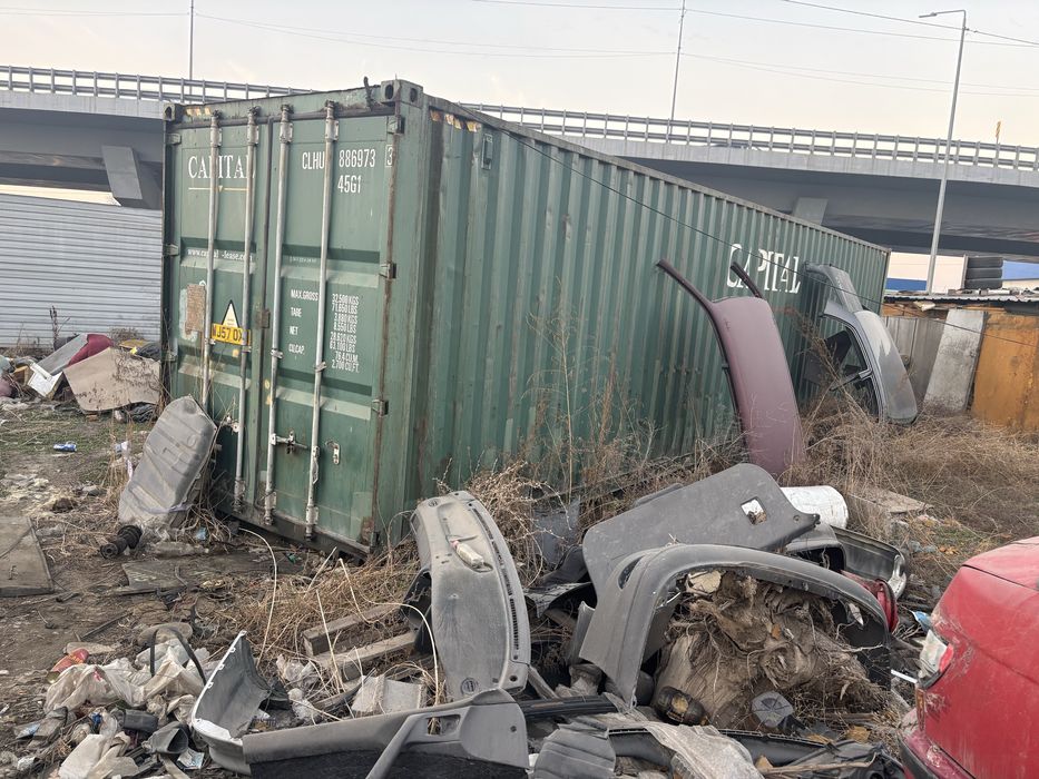 Кантинер 40 тонна морской