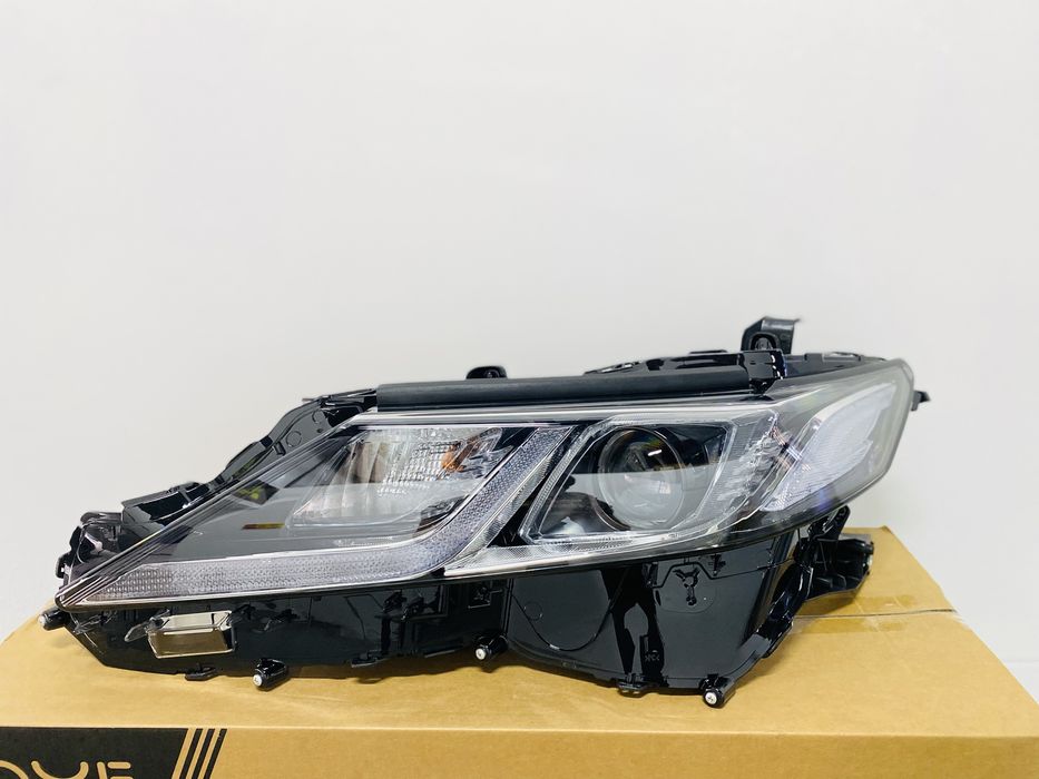 Фары Toyota Camry 70 EURO (17-21)