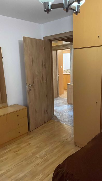 Продава се Тристаен апартамент в Варна, Победа - 95 кв.м за 2158 €/кв.м - Снимка #4