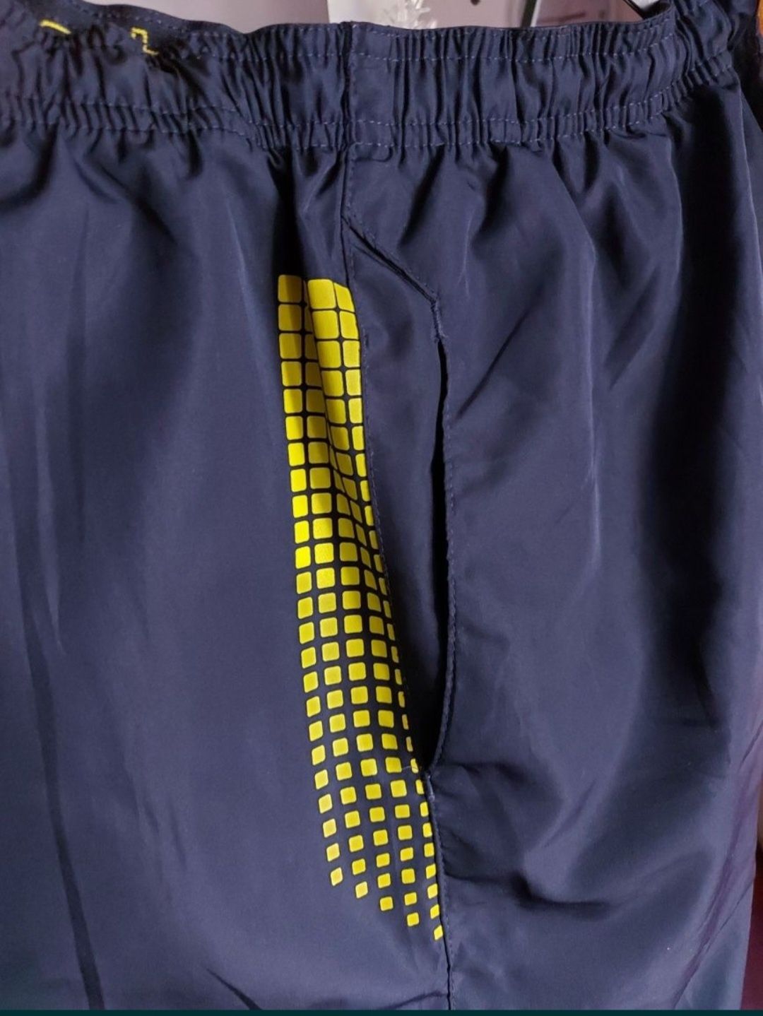 pantaloni trening crivit M