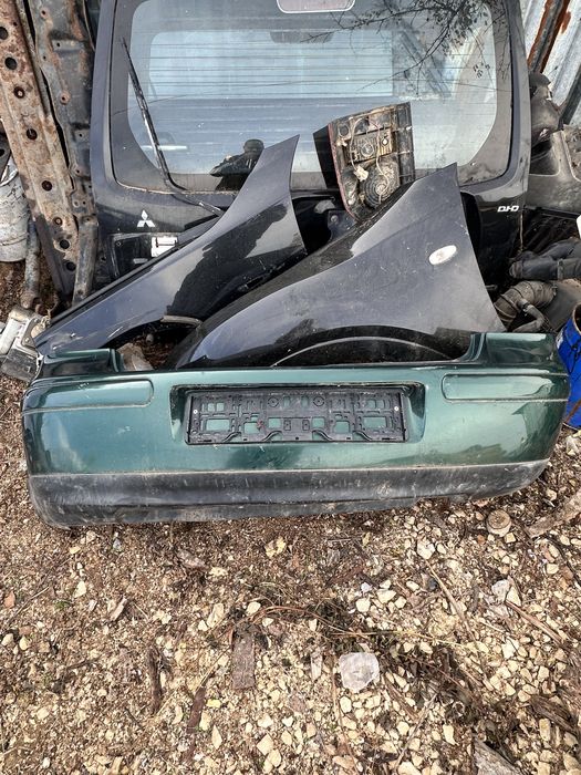 Задна броня Volkswagen Golf 4 хечбек — зелена