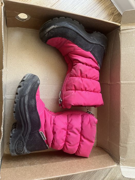 2000 тенге , 26 размер , валенки, натуральная шерсть ,