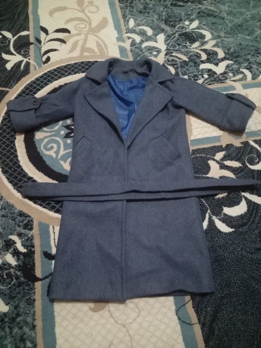 Пальто осень 3000 тг.