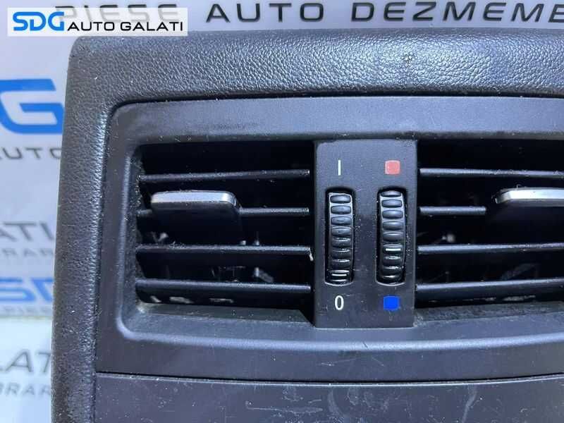 Capac Cotiera cu Gura Grila Aer Ventilatie Aerisire BMW Seria 3 E90 E91 2004 - 2010 Cod 7130707 7145681 6932023 7118049