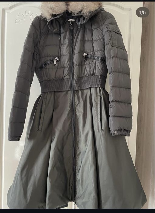 Пуховик Moncler, оригинал, отдам не дорого