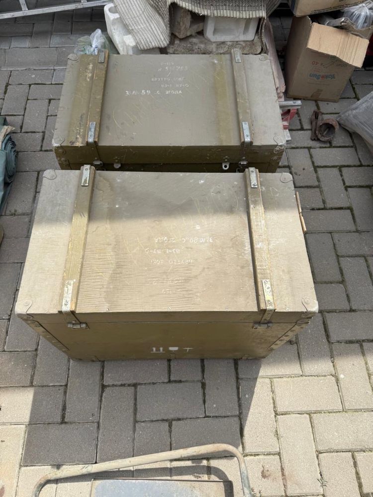 Военные ящики разного размера