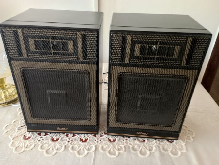Vând 2 boxe..Stereo.