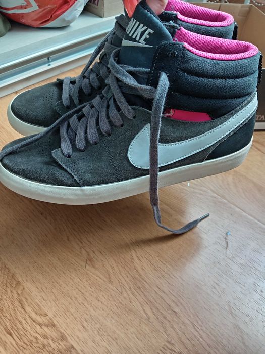Дамски кецове Nike