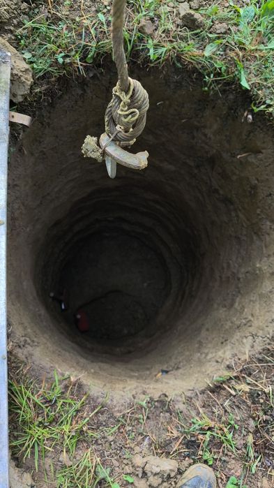 Tuburi fose și fântâni