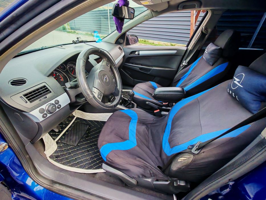 Vând Opel Astra h