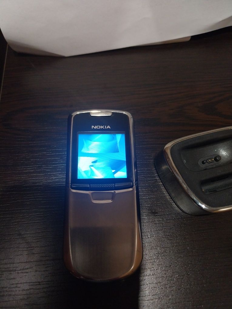 Nokia 8800 класик с док станция