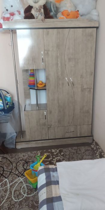 Срочно продаётся детский мебель очень в хорошем  состоянии