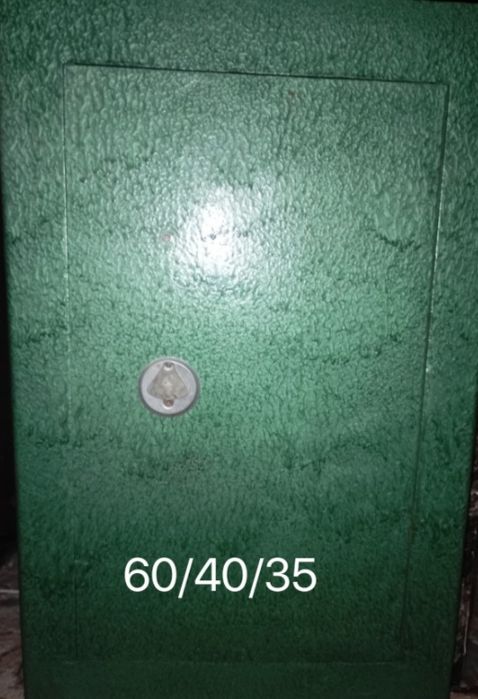 Продам сейф 60/40