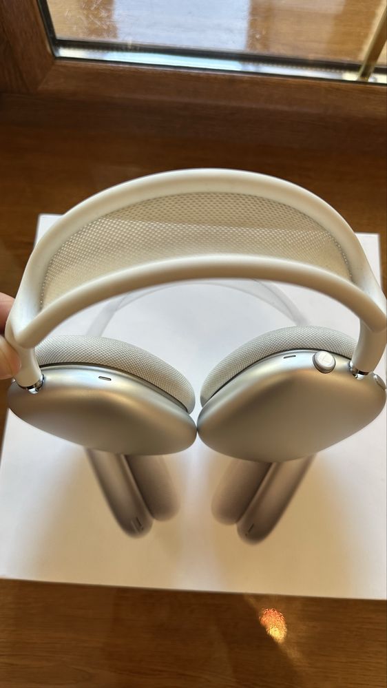 Продам Airpods Max