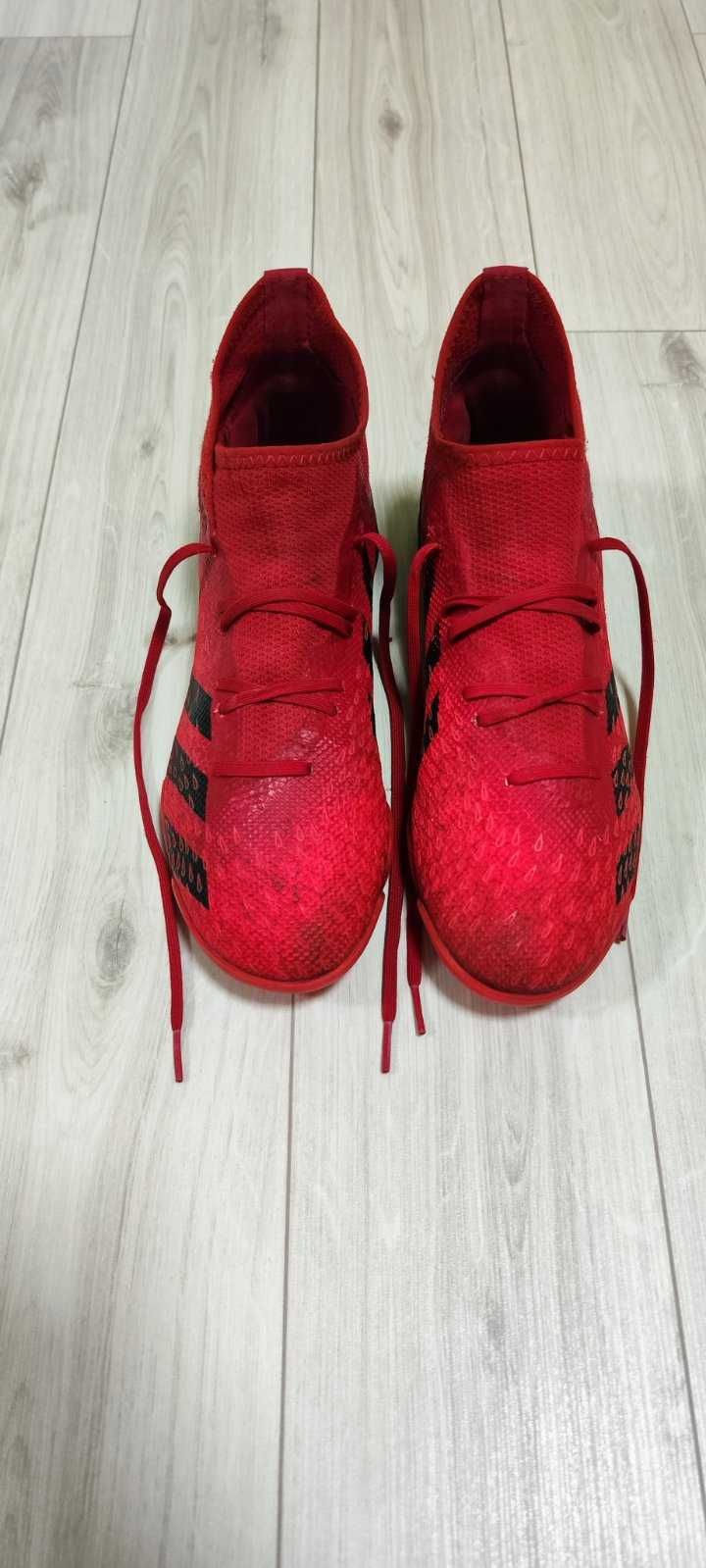 Футболни стоножки Adidas predator червени 42 номер