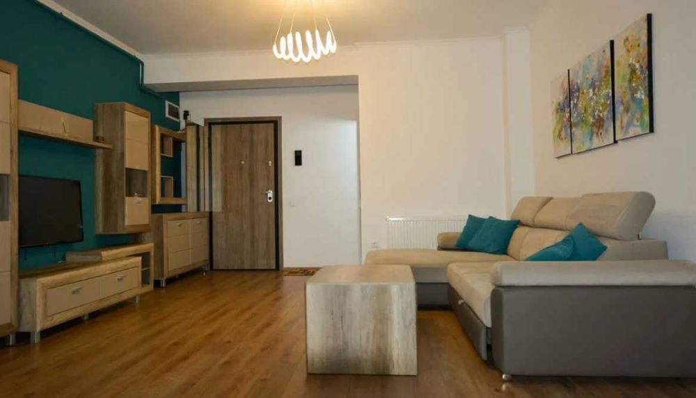 Дава се под наем Тристаен апартамент в Пловдив, Изгрев - 82 кв.м за 341.7 € - Снимка #1