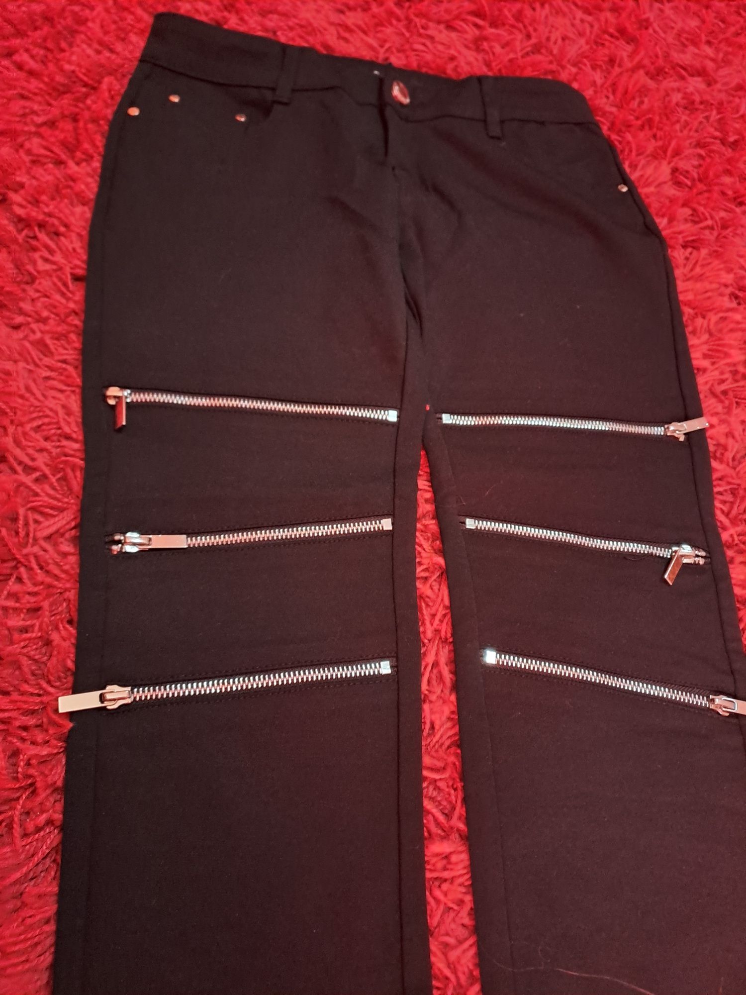 Pantaloni elastic