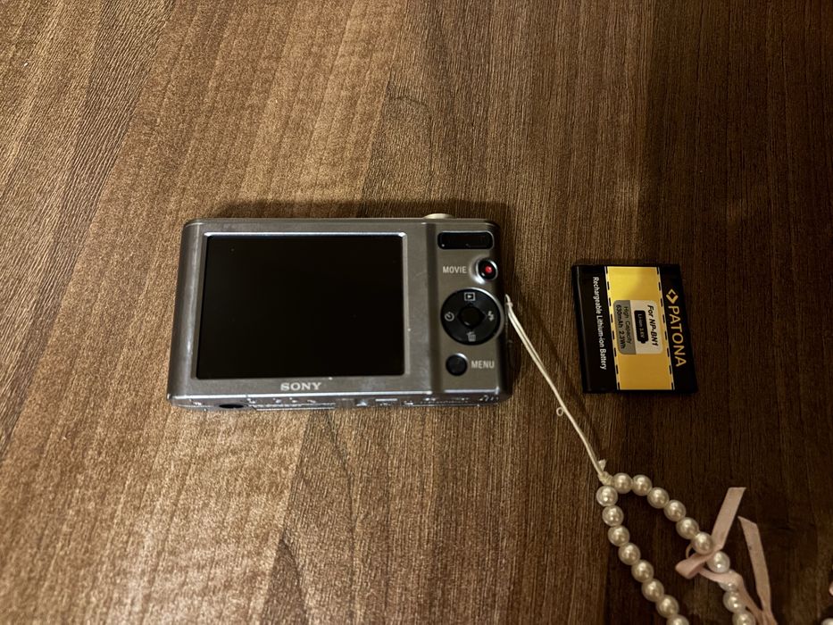 Sony cybershot dsc 810 20MP