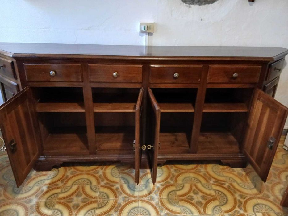 Mobilier Rustic ( servanta , vitrina si blindar )