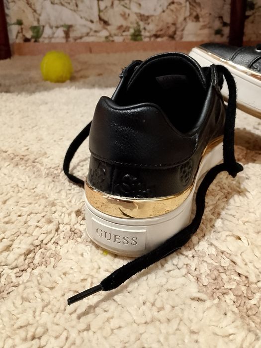 Дамски маратонки Guess