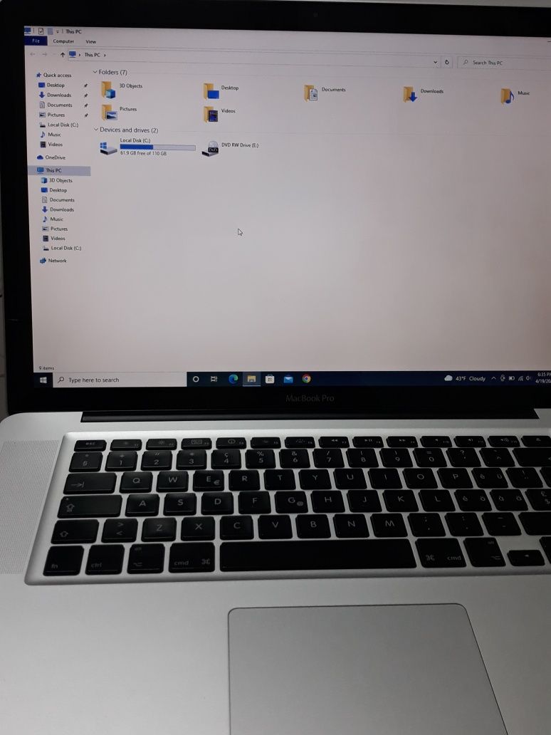 Laptop Mac Book Pro