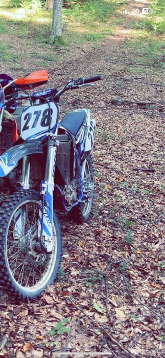 Yamaha yzf 450 2006 stare foarte buna mai multe detali an privat ………..