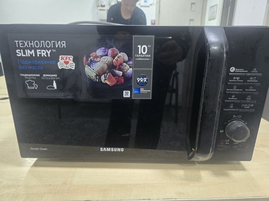 Продам микроволновку на запчасти