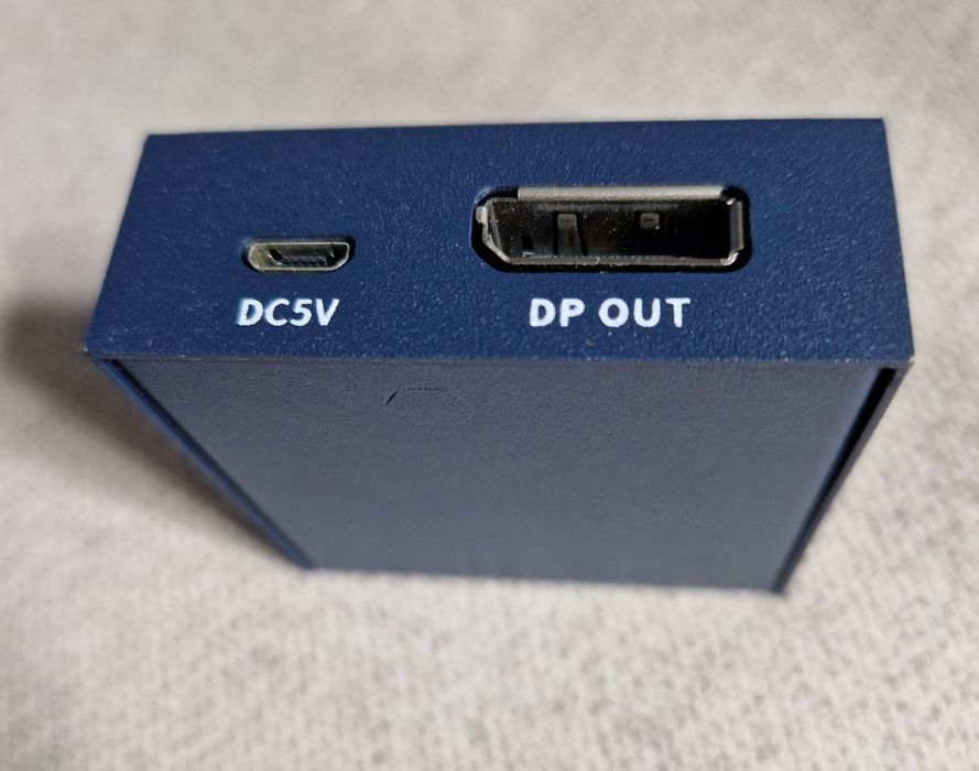 Switch display port 8k bidirectional