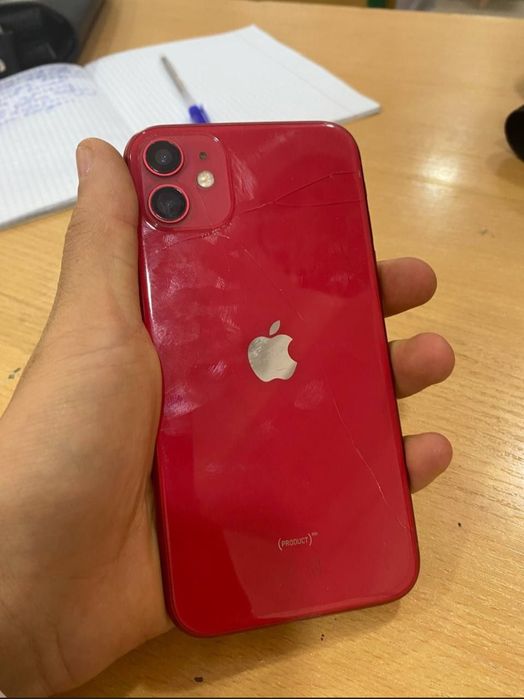 Iphone 11  128/88 ideal