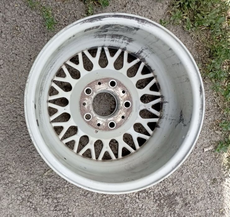 продам диск на бмв е34