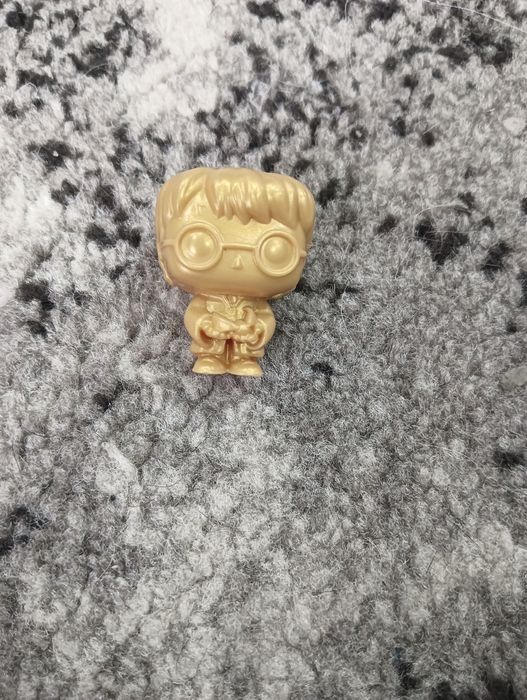 Коллекционная фигурка золотой Гарри Поттер