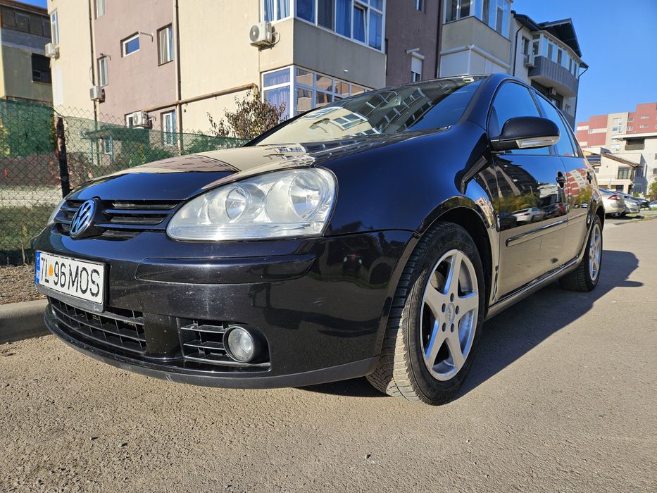 VW Golf 5 2.0 TDI 140CP, cutie manuală 6 trepte