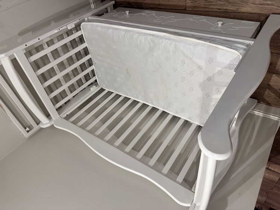 Манеж с матрасом