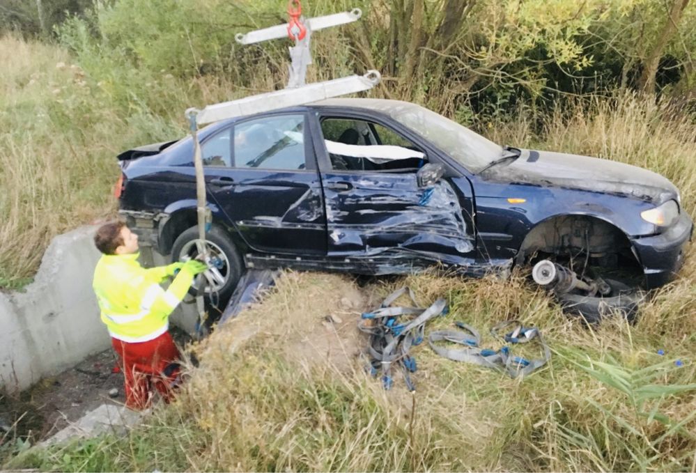 Tractari Auto Sibiu Ridicari auto cu macara Tractari camioane