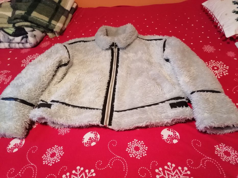 Haină damă (mărimea L)