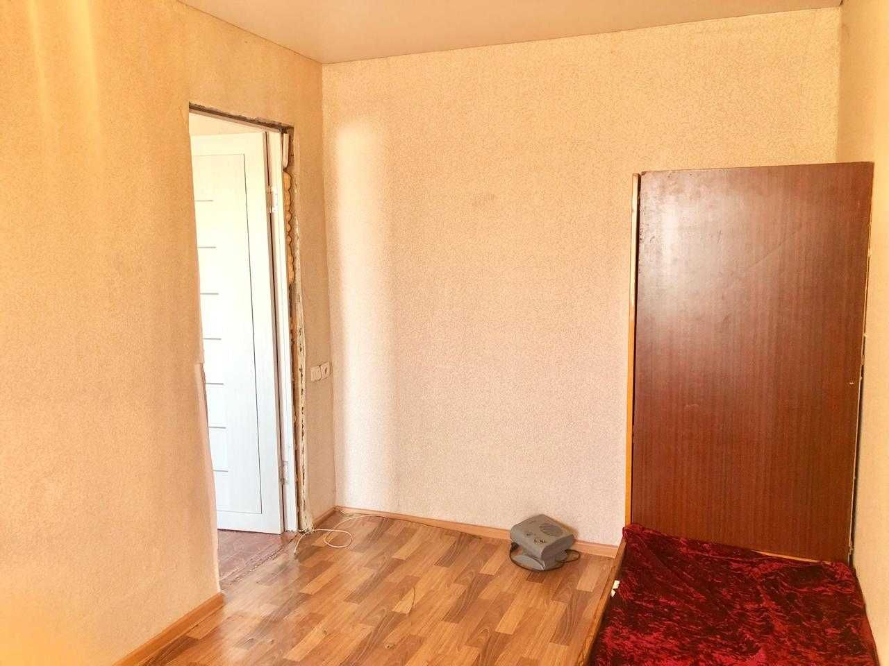 Продаем 2-хкомнатную квартиру в 12 мкр-не на Горняке