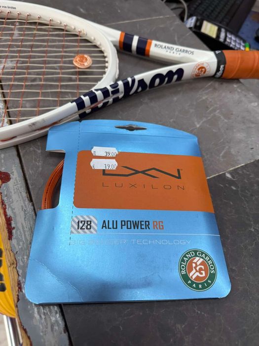 Тенис ракета Wilson Clash 100 Roland Garros Limited със сак