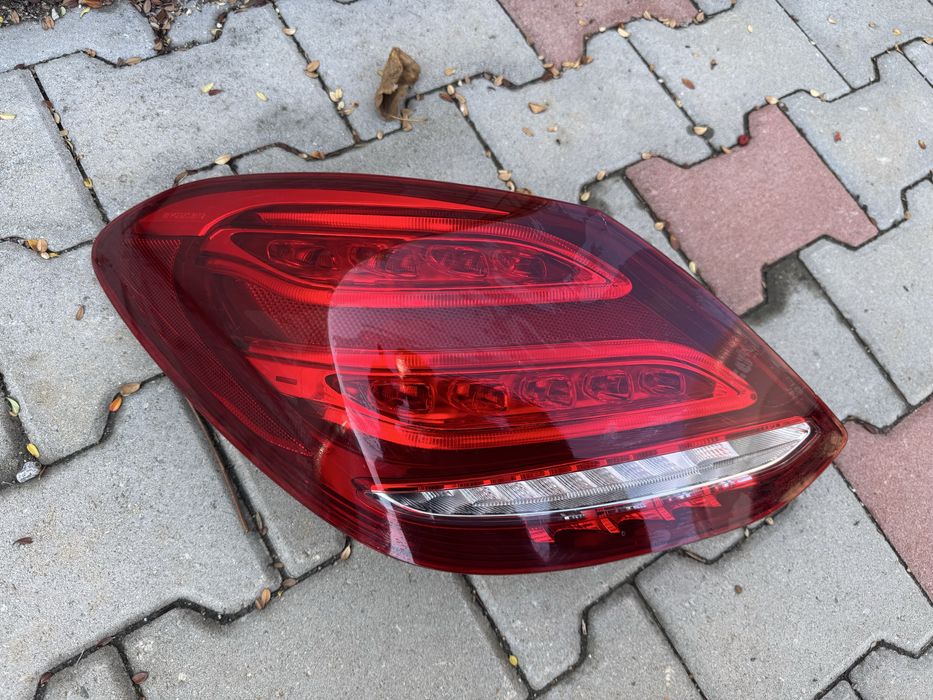 Оригинален ляв стоп за Mercedes C-class W205 USA(американски)