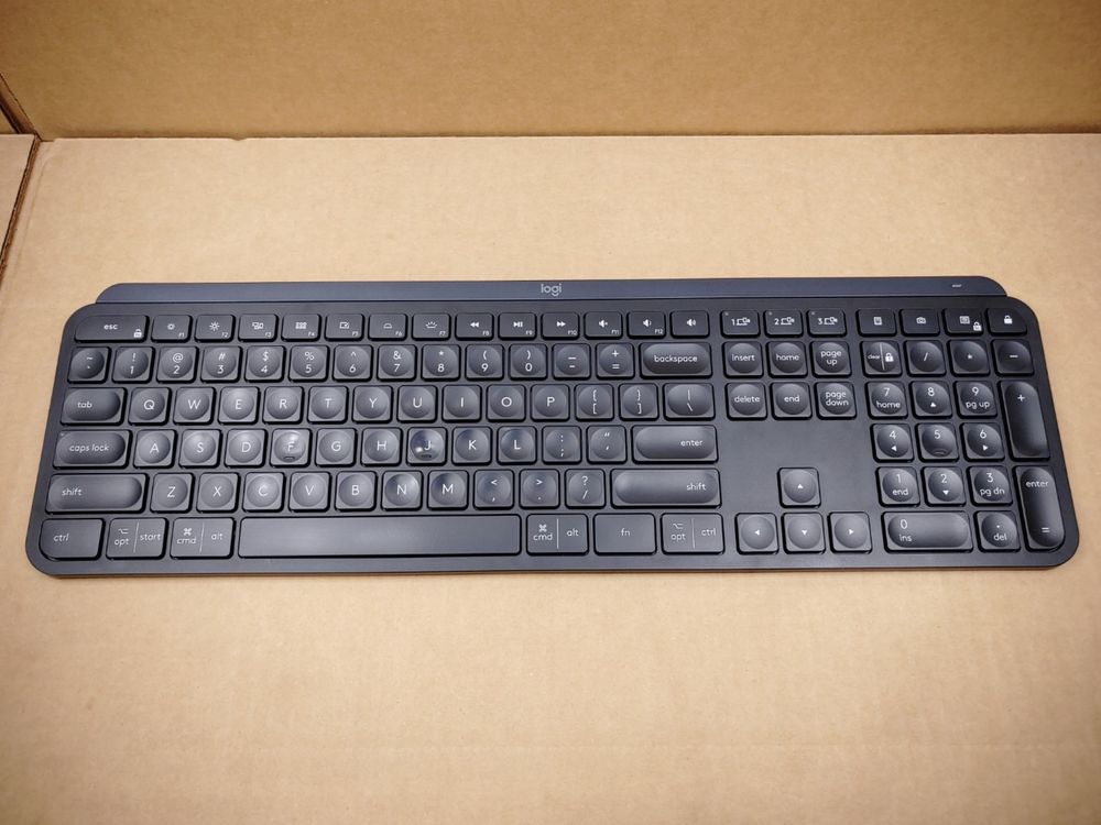 Tastatura Logitech Mx Keys - stare perfecta - Mac si Windows
