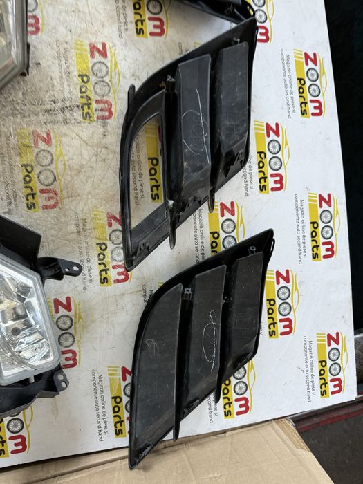 Grila grile bara fata proiectoare ceata Mazda 3 BL 2009-2013